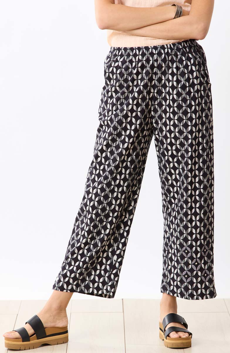Kesari Pull-On Crop Pant - Black/Natural