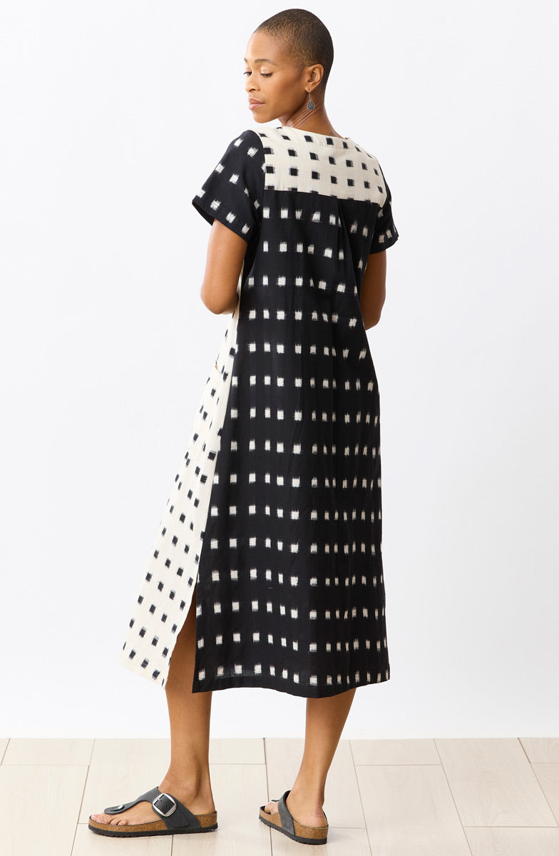 Rajouri Ikat Button Front Midi Dress - Soft white/Black